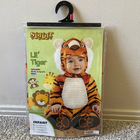 BABY TIGER "LIL' TIGER" PLUSH JUMPSUIT AND HOOD COSTUME SIZE 0-6 MONTHS 🌟NWT🌟 - Picture 2 of 11